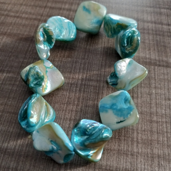 Set 2 - Blue Shell Bracelet & Blue Seahorse Necklace - Picture 3 of 13